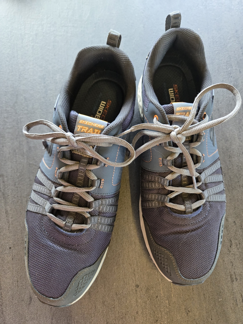 Skechers Sz 12wide Men's Navy and Gray Trail Running Sneakers